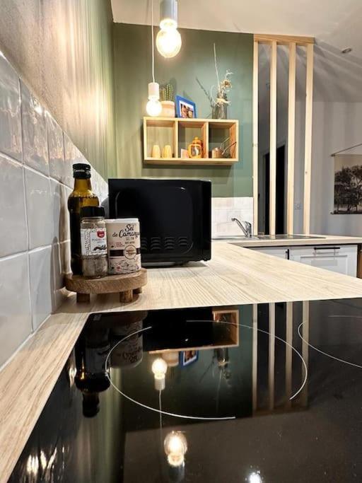 Chez Frida, Escapade Nimoise Apartment นีมส์ ภายนอก รูปภาพ