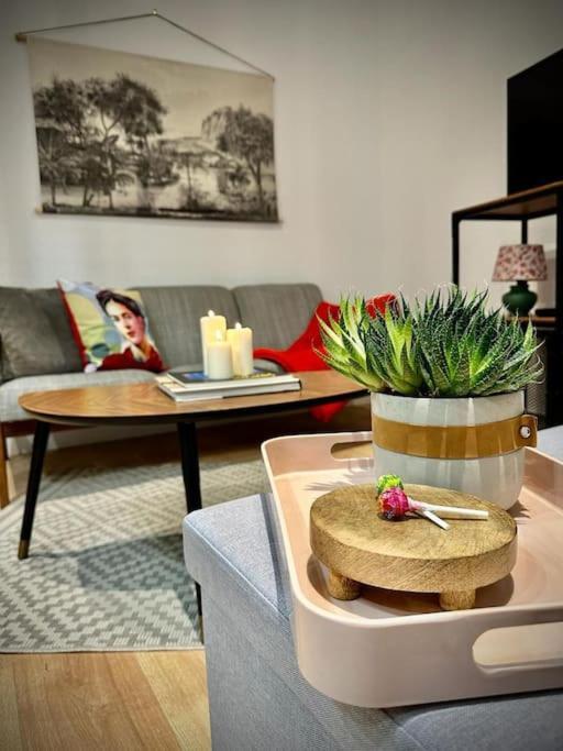 Chez Frida, Escapade Nimoise Apartment นีมส์ ภายนอก รูปภาพ